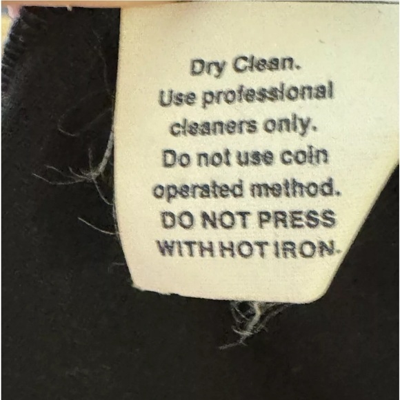 Black Velvet Jacket Blazer L Vintage Union Made Scalloped Party Office Church - Picture 8 of 8